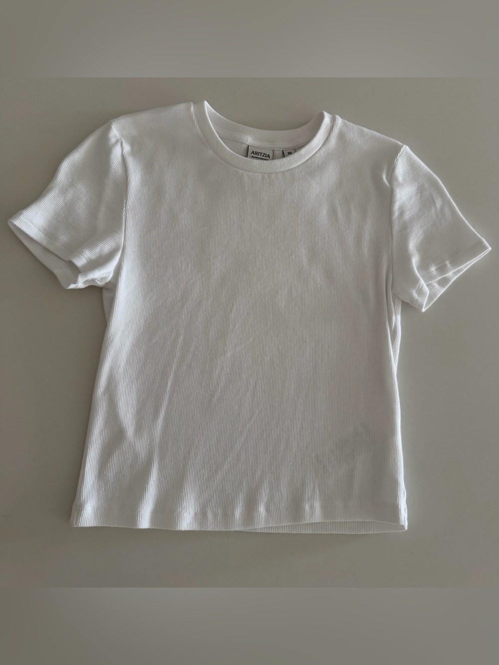 Aritzia White Ribbed Short Sleeve Tee